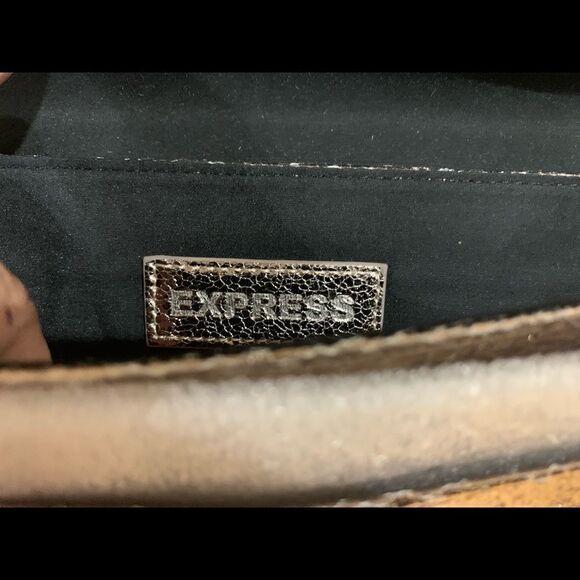 ✨Express gold envelope evening bag NWT - Picture 4 of 6